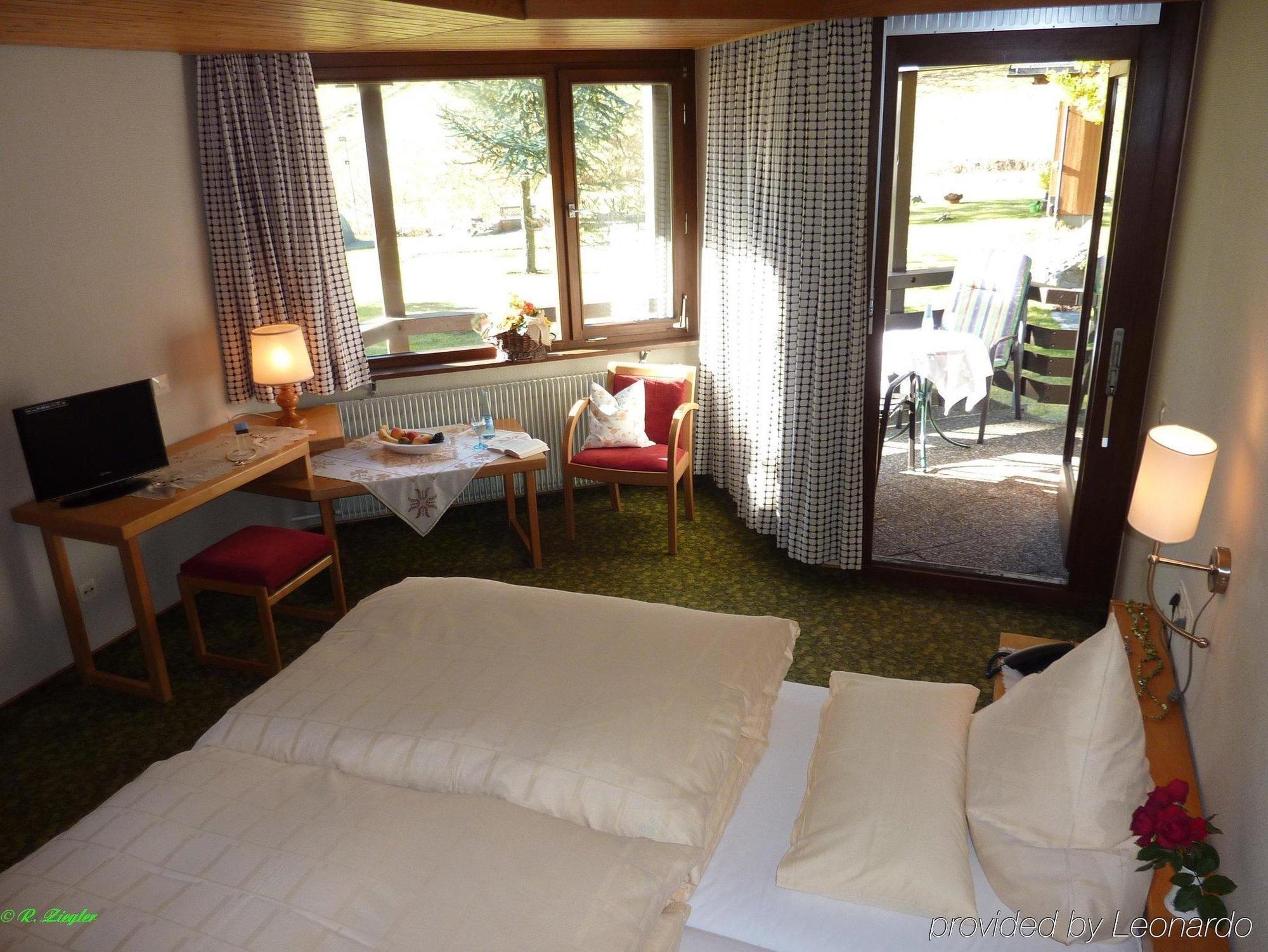 Hotel Lawine ทอดท์เนา ภายนอก รูปภาพ