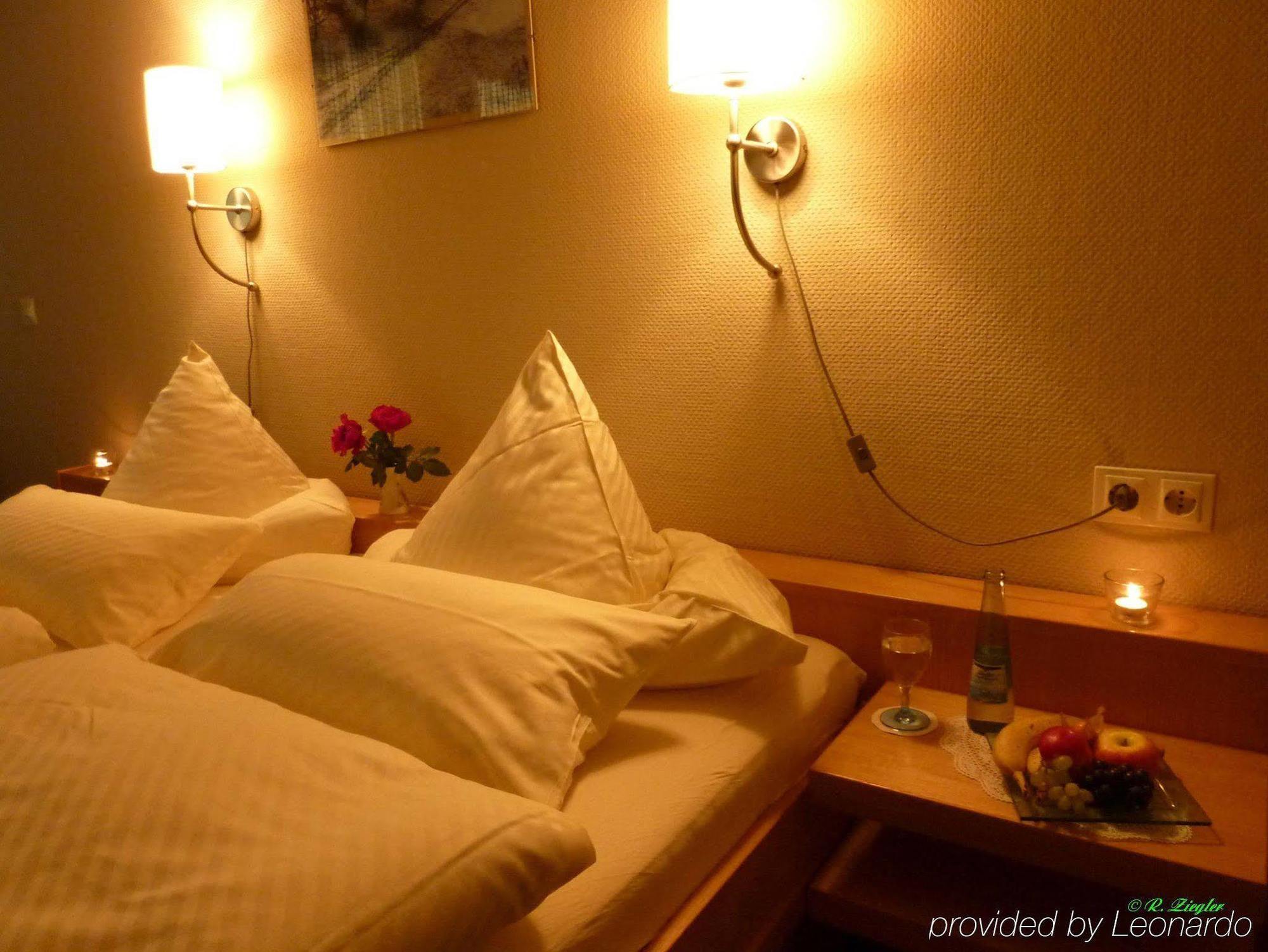 Hotel Lawine ทอดท์เนา ภายนอก รูปภาพ